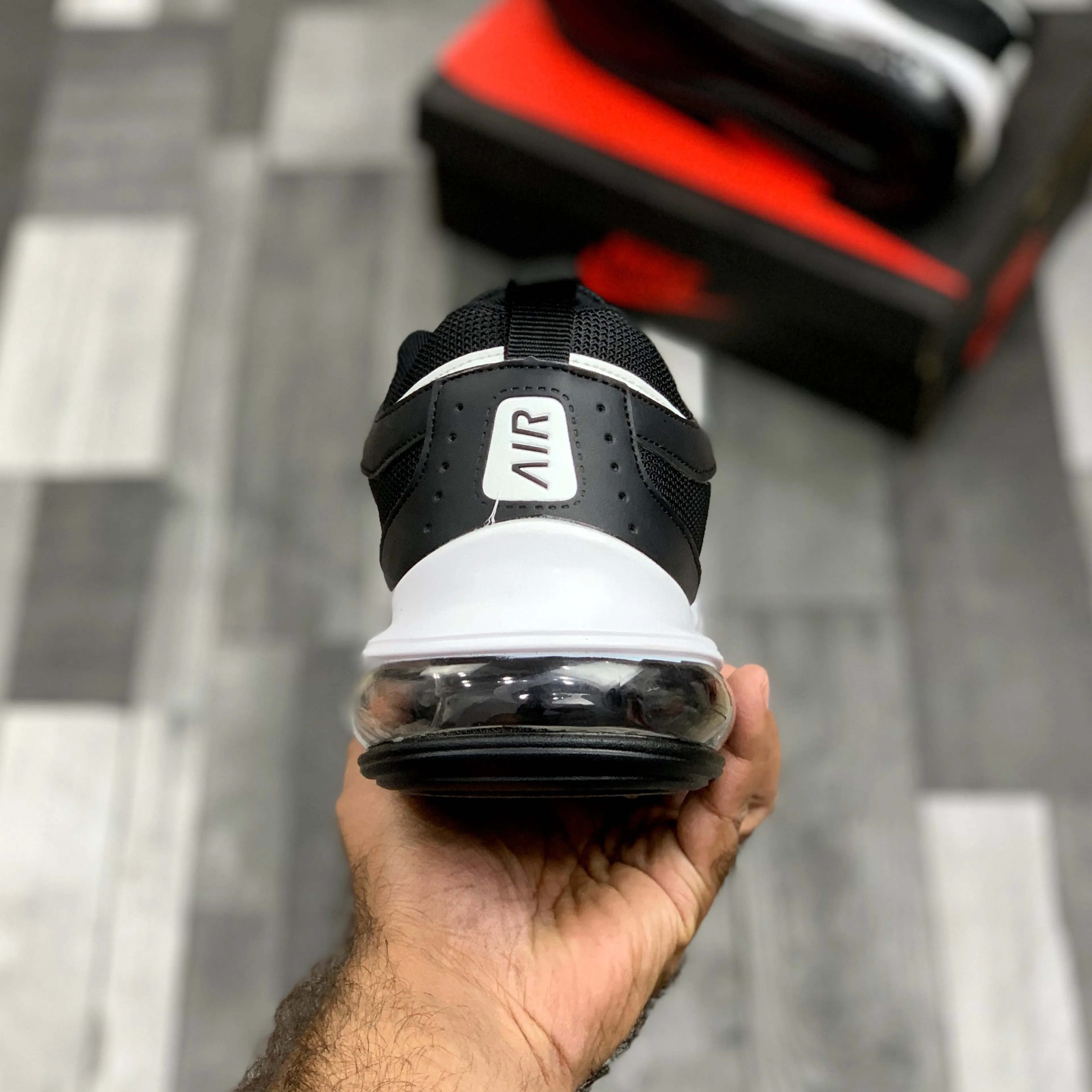 Air Max AP (Black White)