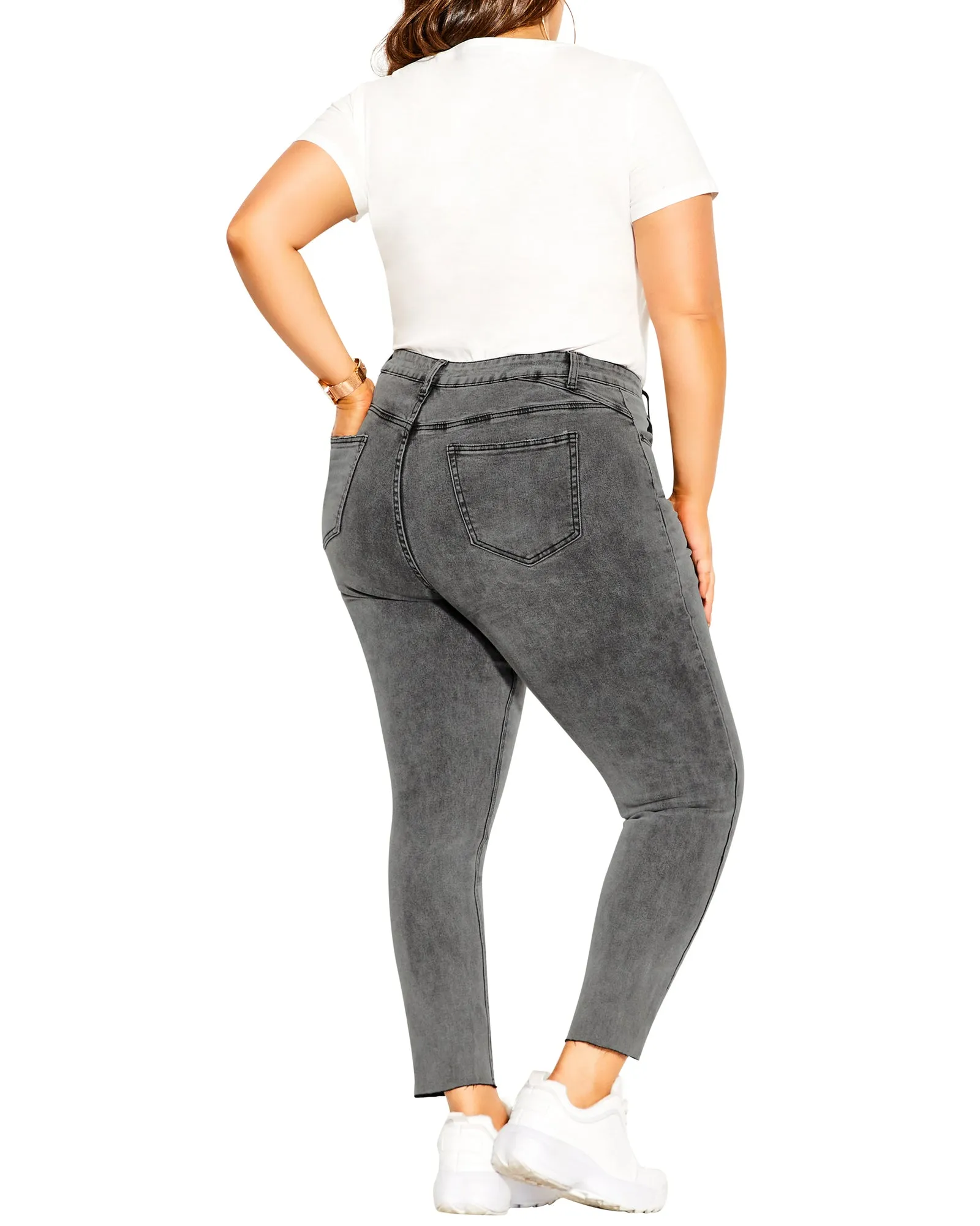 Arva Exposed Button Jean | Light Grey