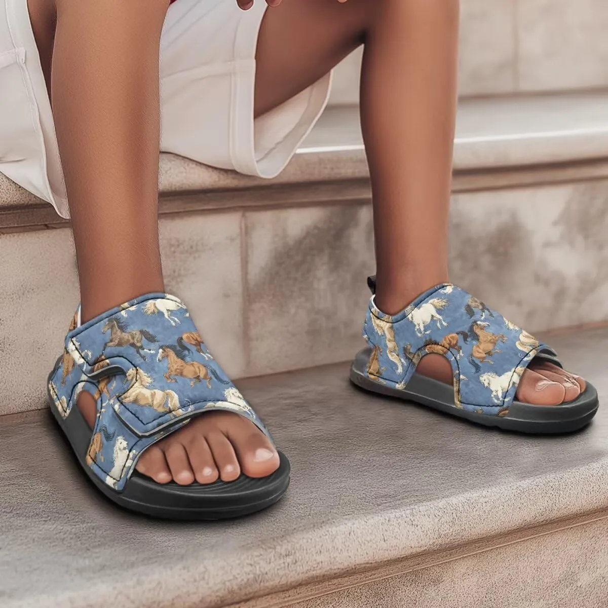 Boys Sandals Lightweight Kids Water Shoes for Pool Beach Daily Wear
