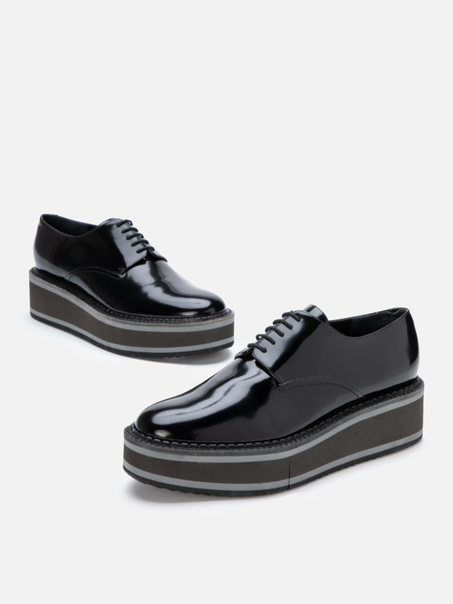 BROOK, gloss black