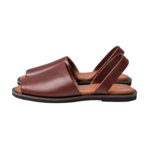 Madison Flats in Brown