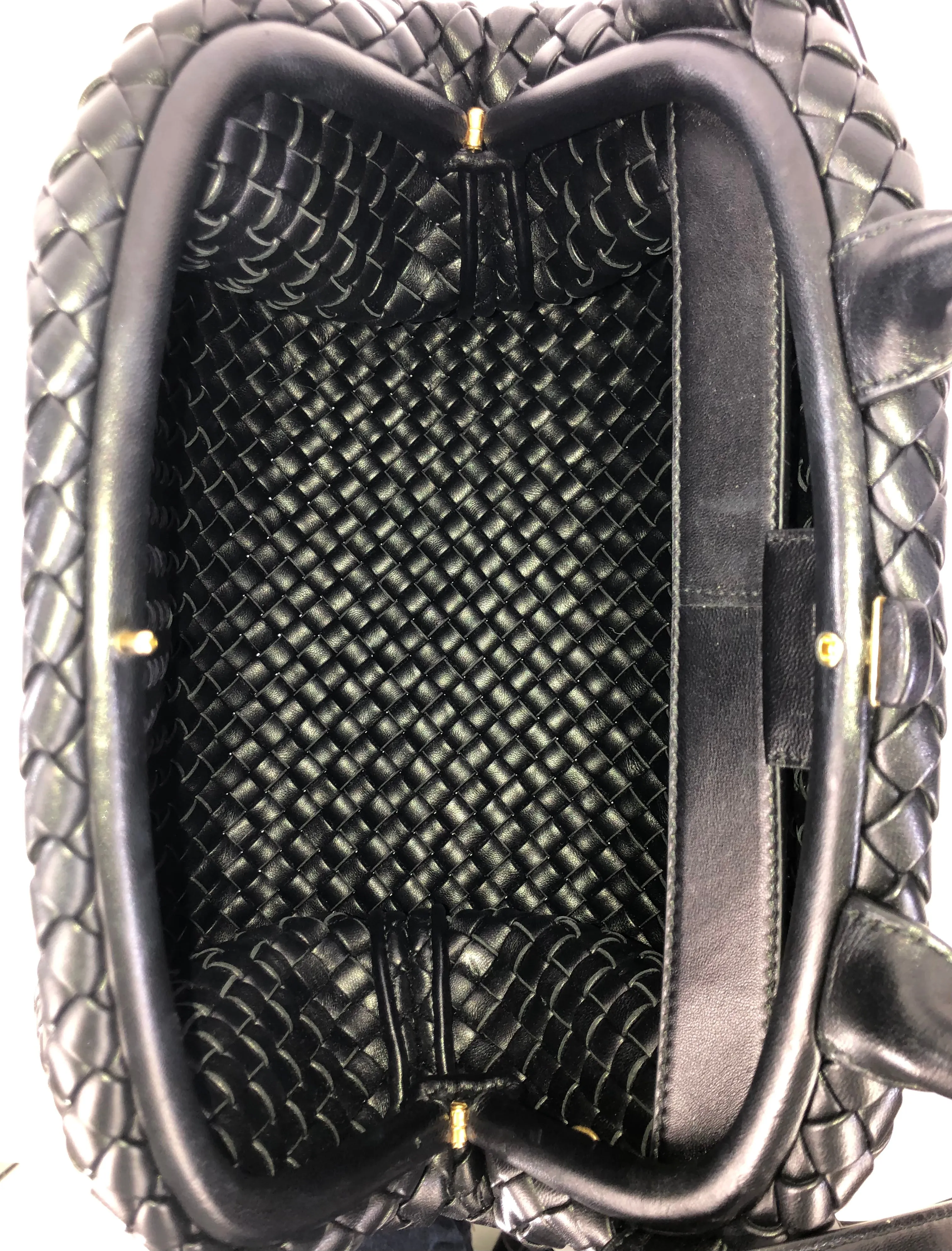 Mdium Intrecciato Leather Handle Bag with Detachable Strap