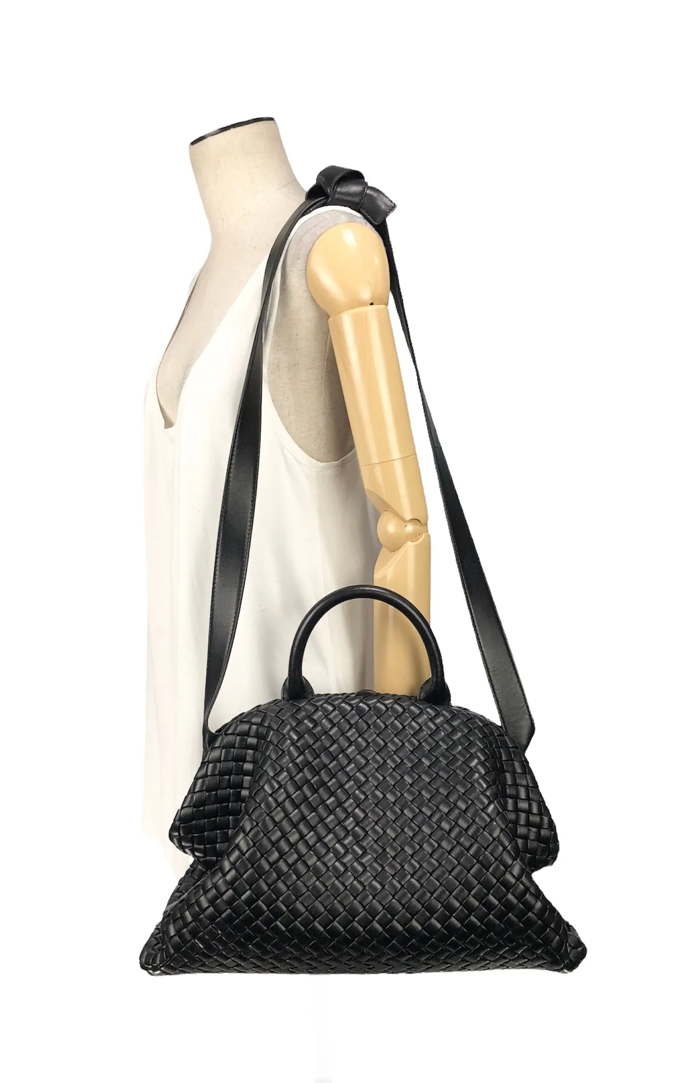 Mdium Intrecciato Leather Handle Bag with Detachable Strap