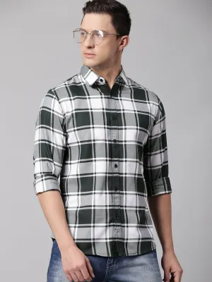 Men's Bottle Green Slim Fit Polycotton Casual Shirt