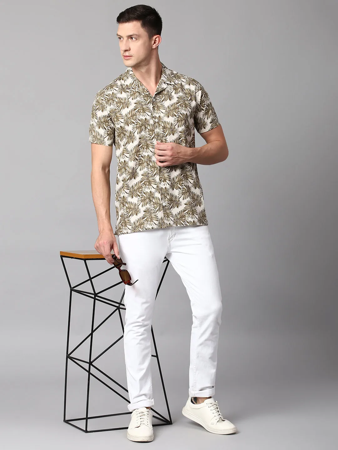 Men's Floral Brown Slim Fit Casual Shirt With Cuban Collar