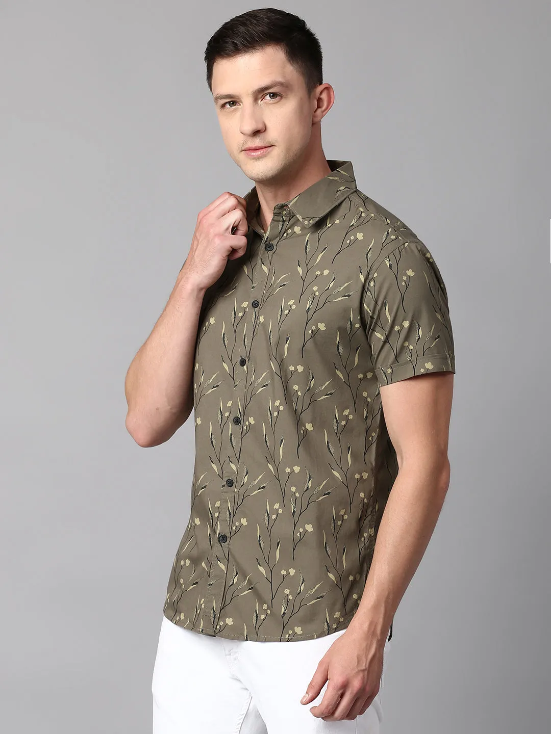 Men's Floral Green Slim Fit Casual Shirt With Spread Collar