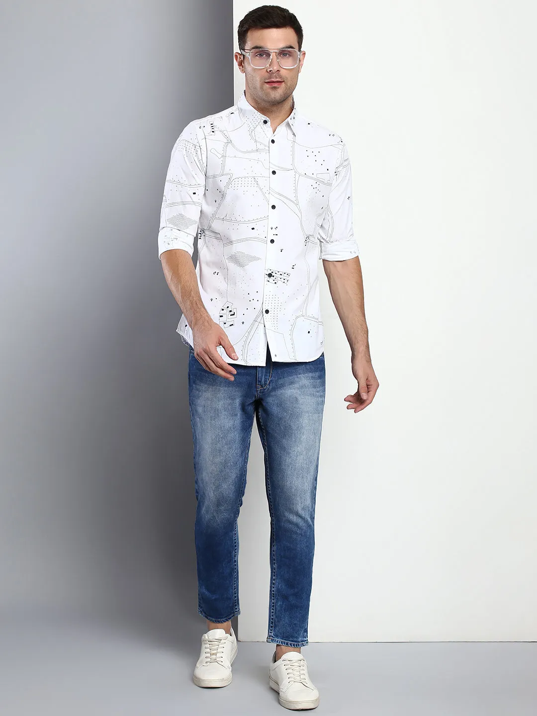Men's Geometric Print White Slim Fit Cotton Casual Shirt With Spread Collar & Full Sleeves