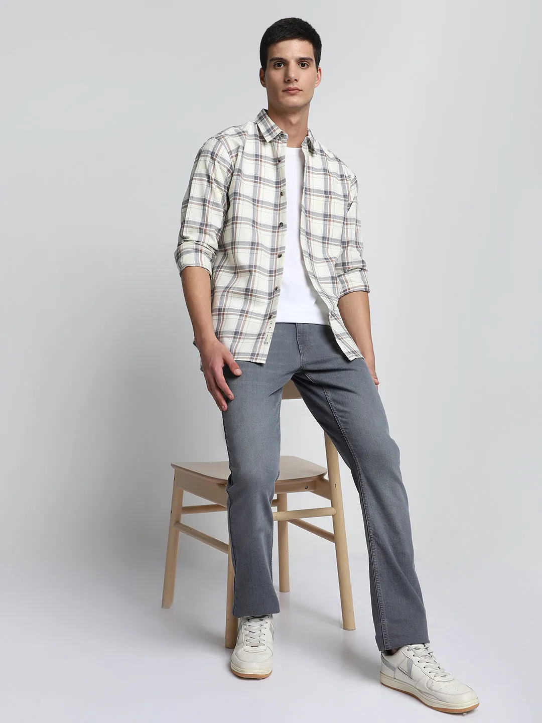 Men's Slim Fit Tartan Checks Pure Cotton Casual Shirt