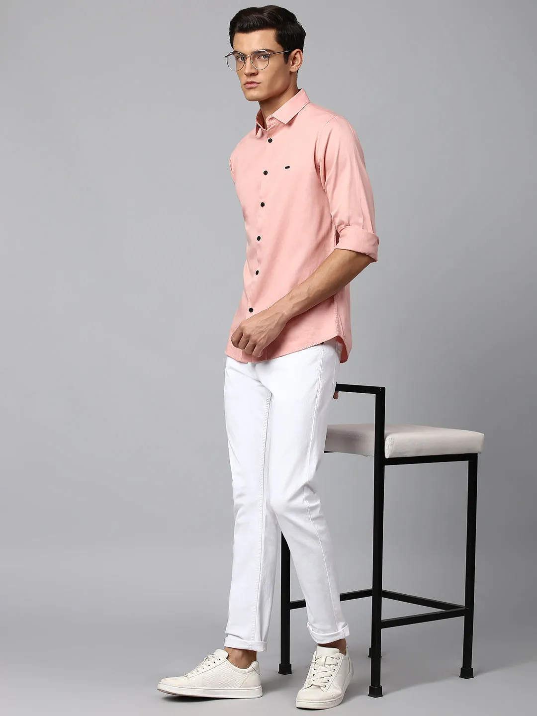 Men's Solid Dusty Peach Slim Fit Casual Shirt With Spread Collar