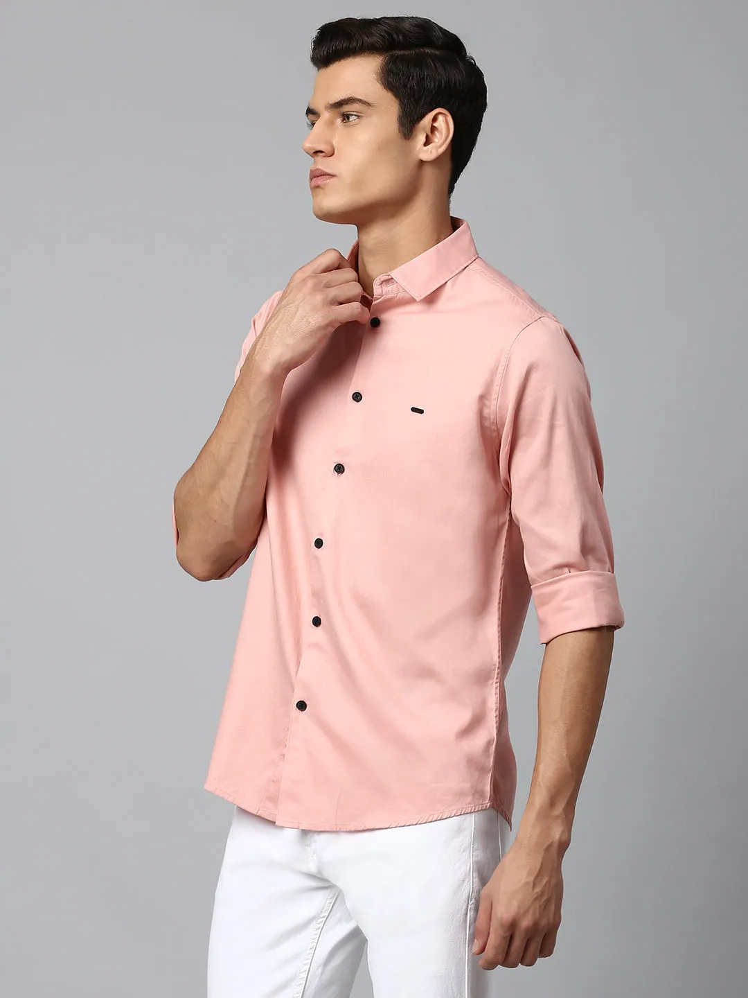Men's Solid Dusty Peach Slim Fit Casual Shirt With Spread Collar
