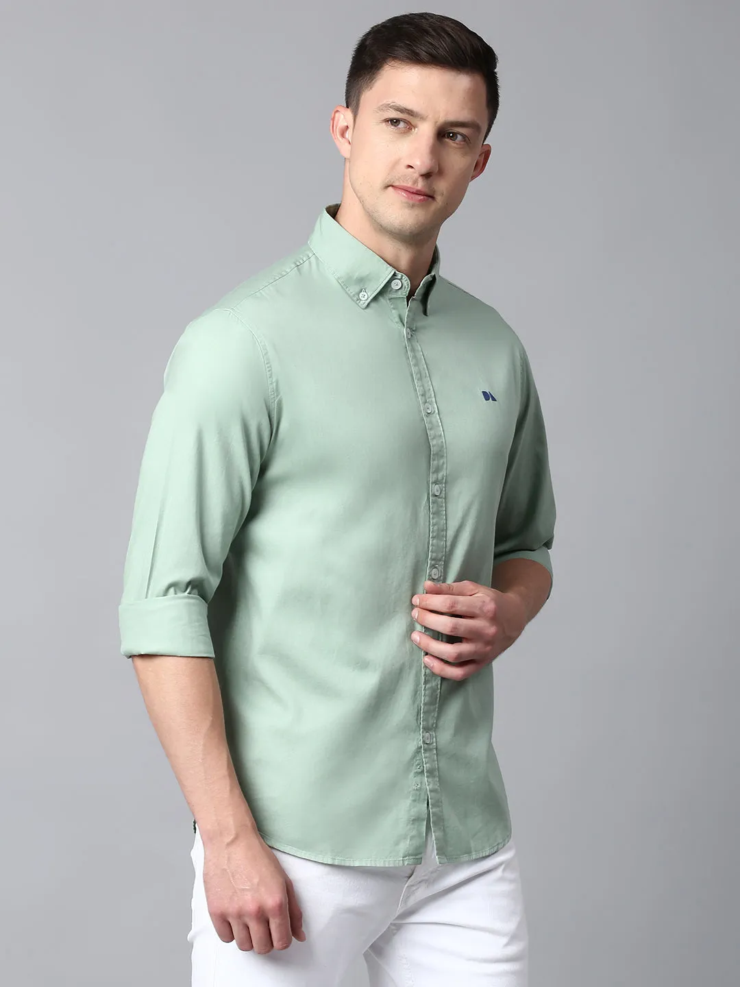Men's Solid Sage Slim Fit Casual Shirt With Button Down