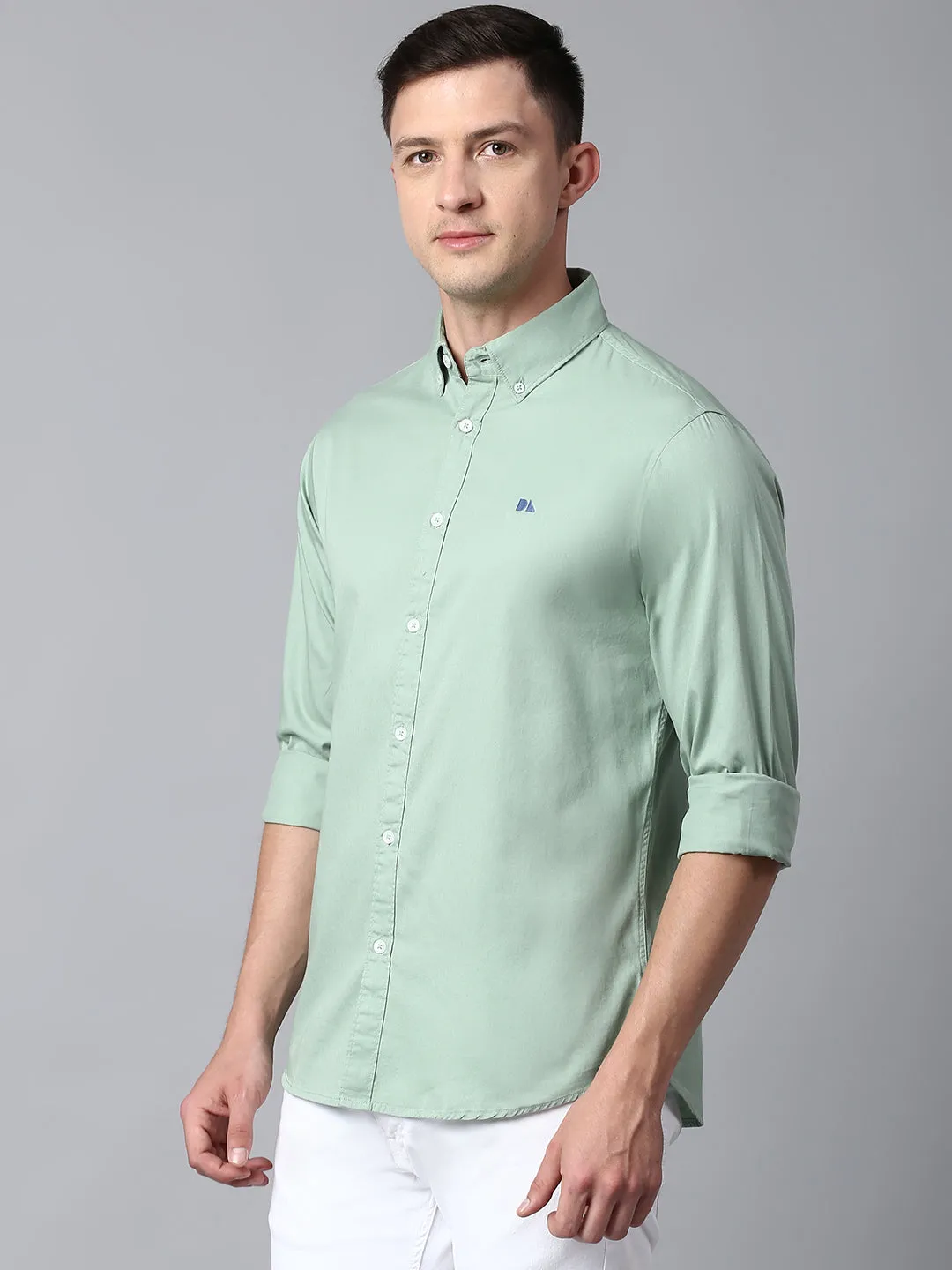Men's Solid Sage Slim Fit Casual Shirt With Button Down