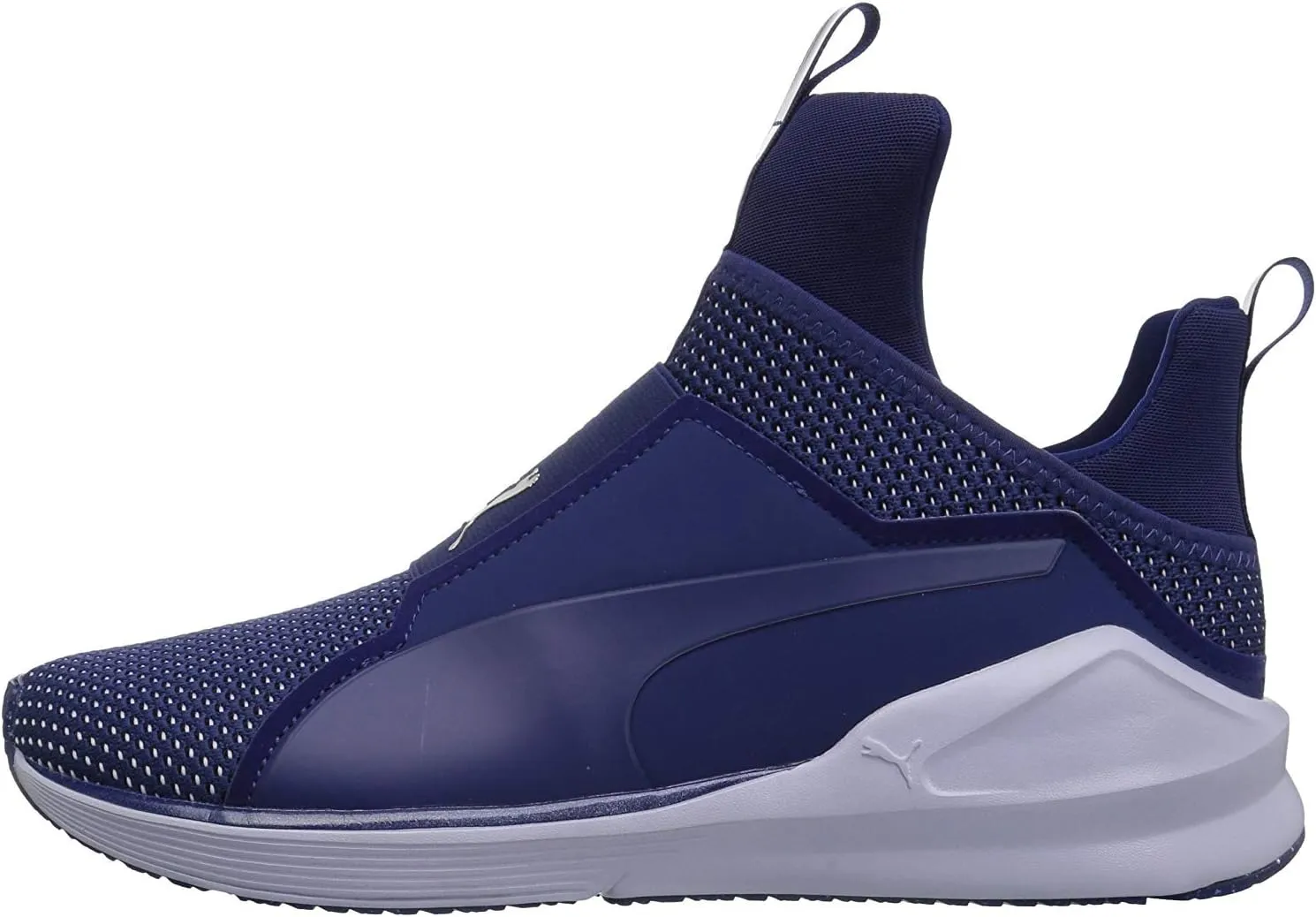 PUMA Women's Fierce Velvet Vr Sneaker