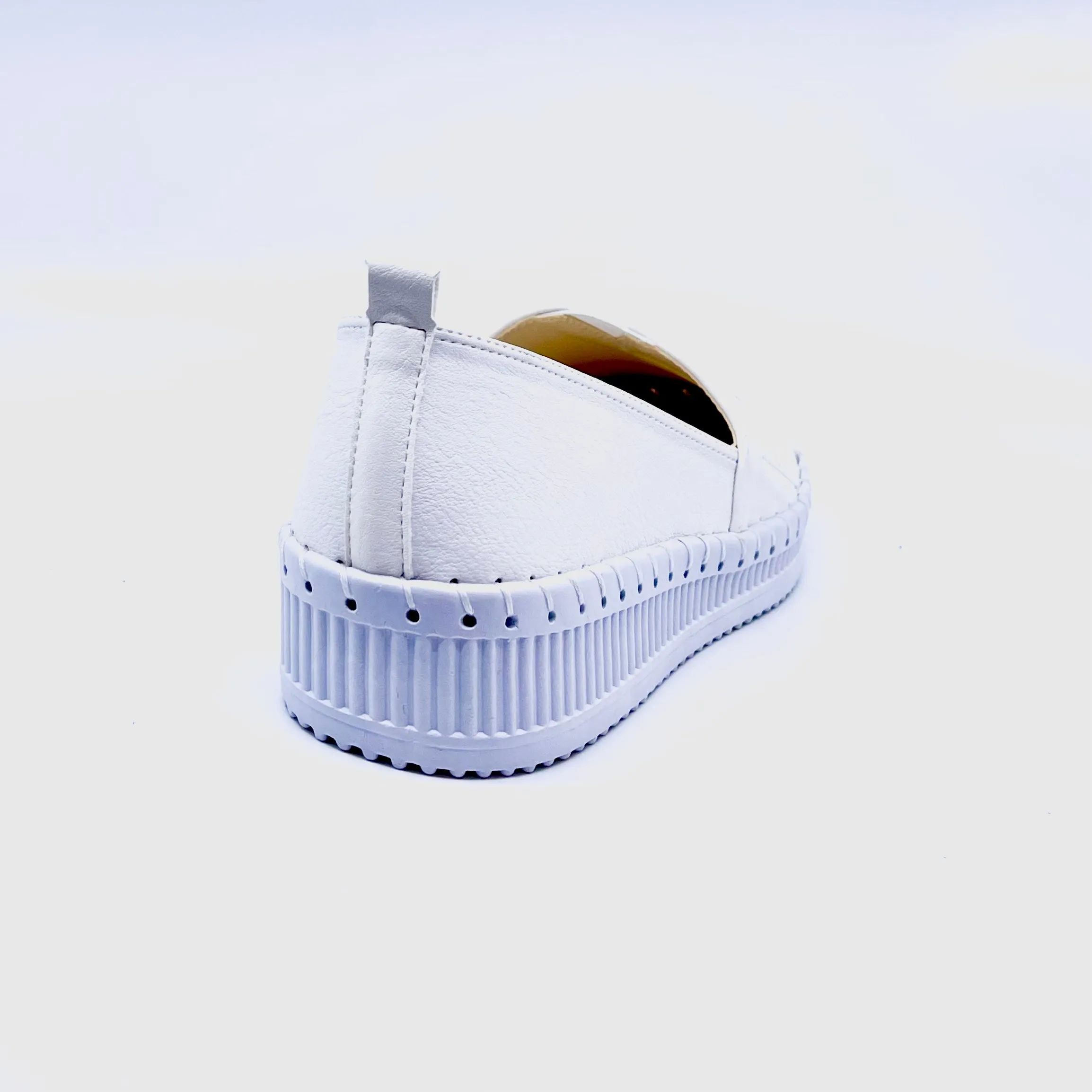 Simple Star Sneaker