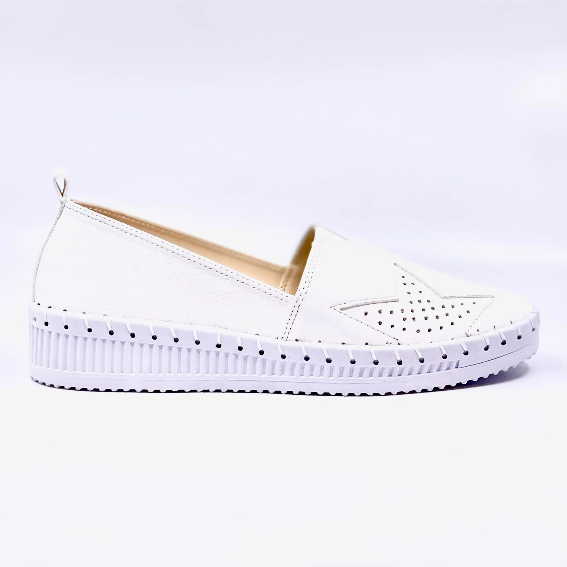 Simple Star Sneaker