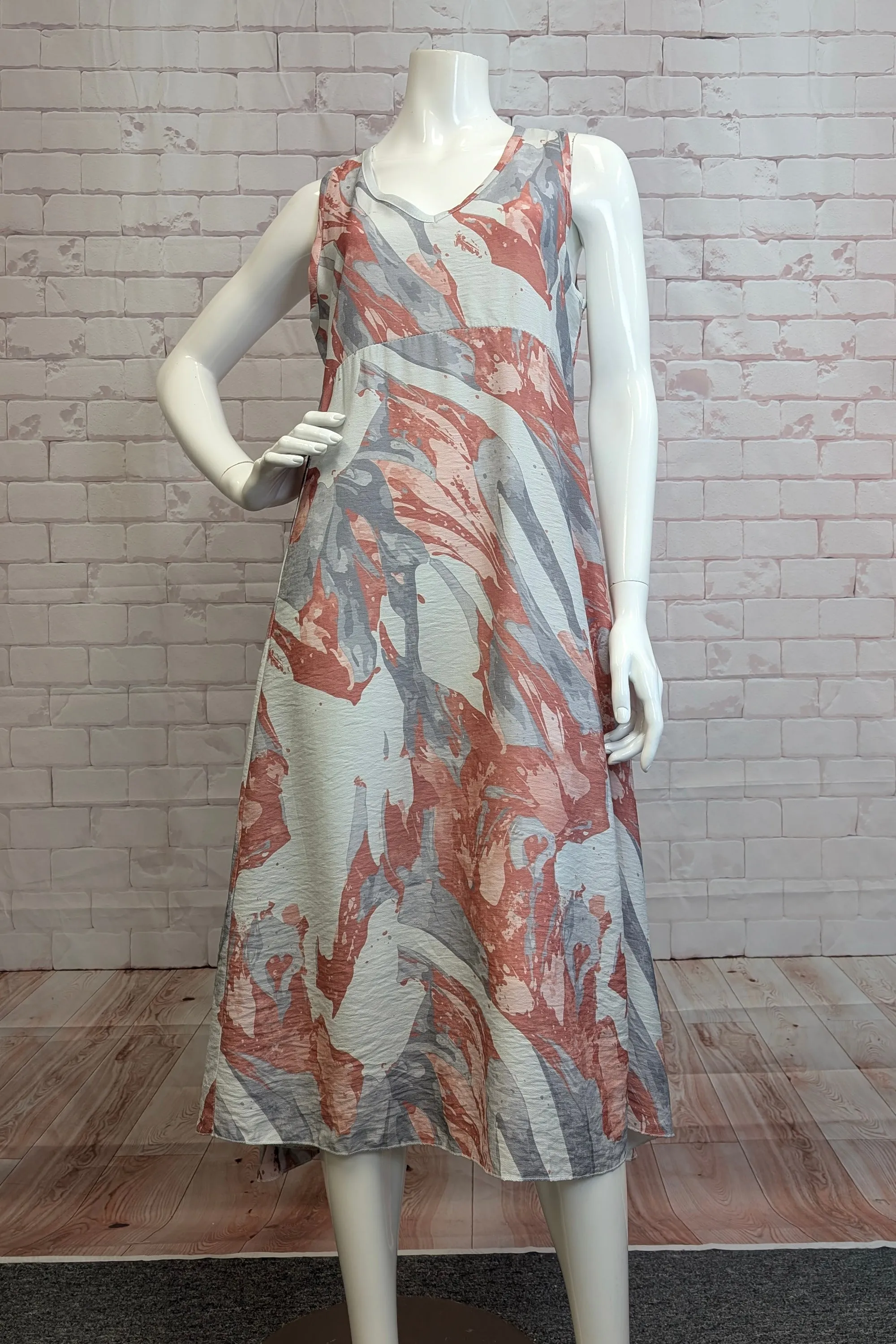 WAVES SLEEVELESS DRESS
