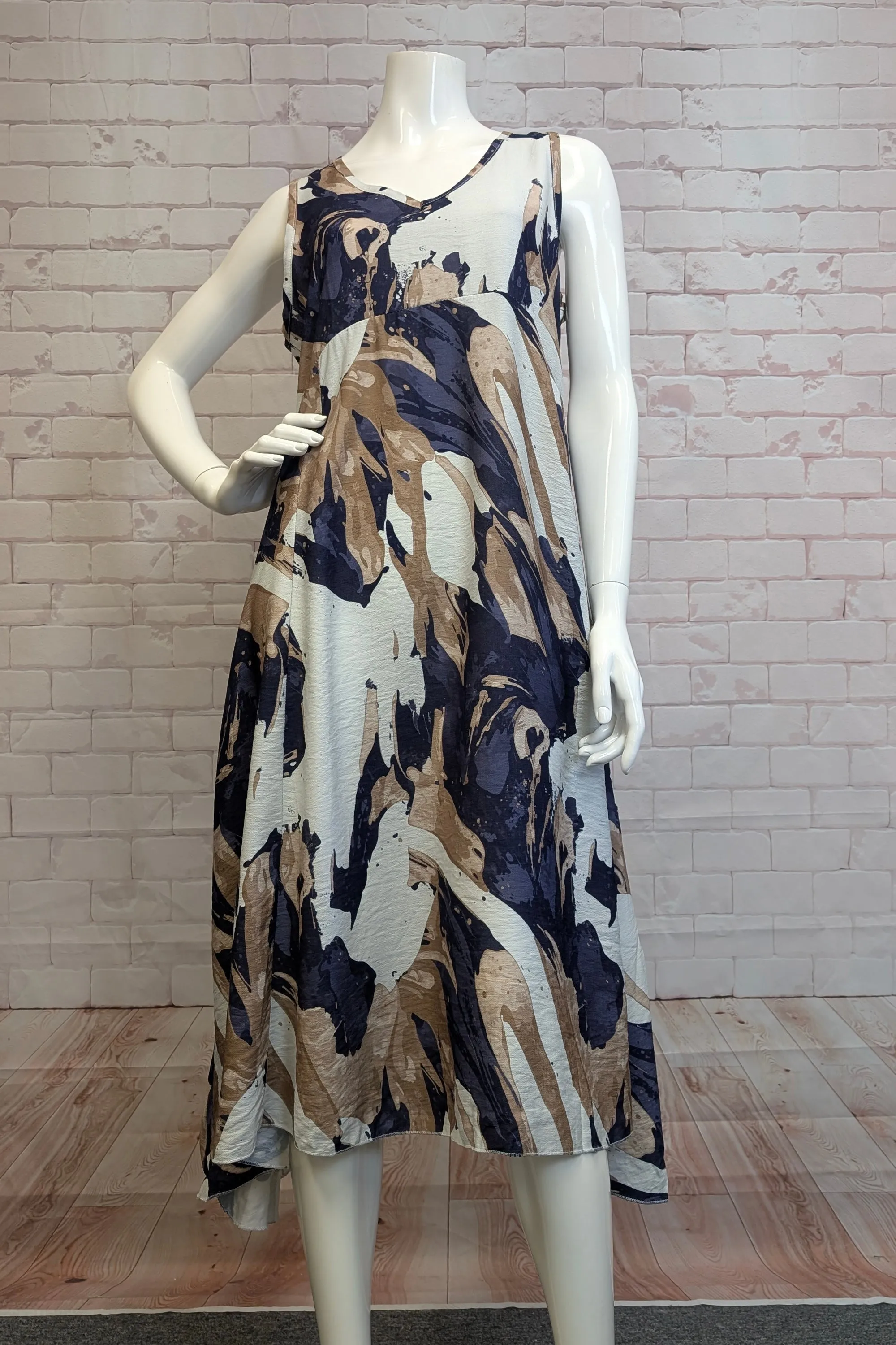 WAVES SLEEVELESS DRESS
